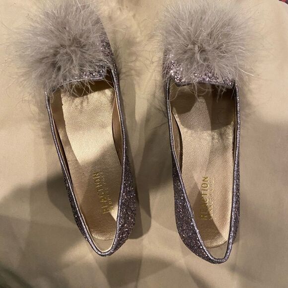 🪅🪅Kennth Cole Glitter ballet flat with Pom Pom - Picture 4 of 7